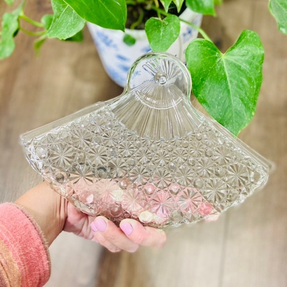 True Vintage Cut Glass Fan Jewelry Earring Necklace Trinket Collectible Tray - Picture 4 of 5